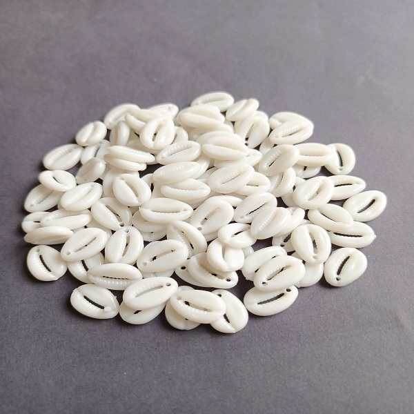 Acrylic white kawarie Bead