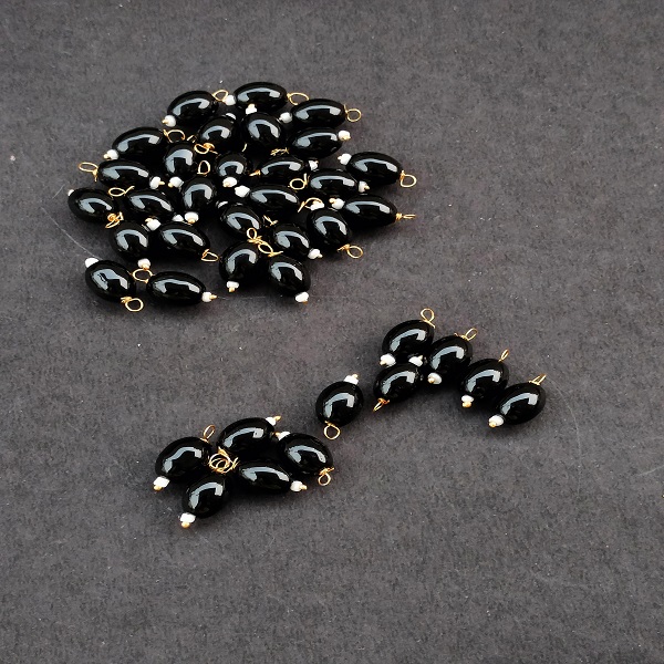 Oval beads Hnaging black