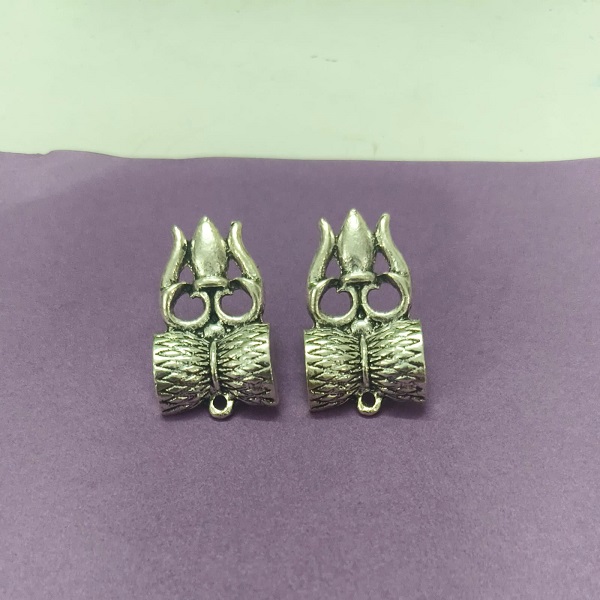 Trisul Antique silver Studd