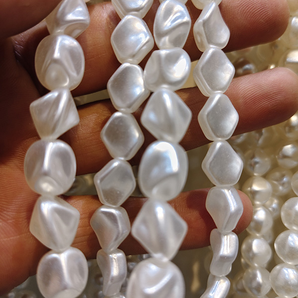 Mother of Pearl Bead 04