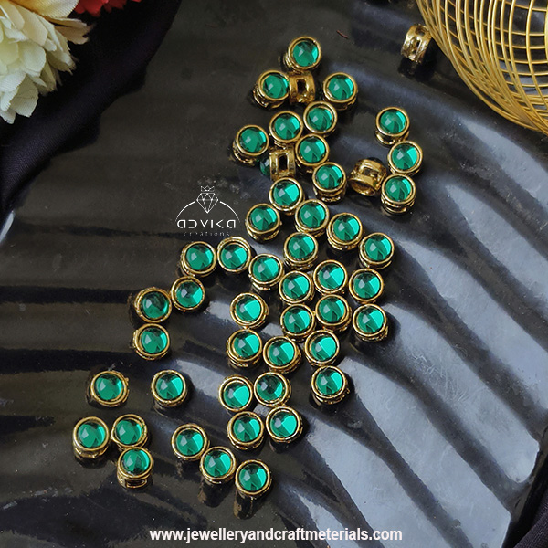 Circle Kundan Charm & Connector in Golden Frame