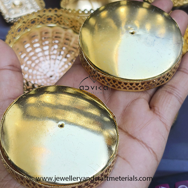 Flat round kaleera bsae