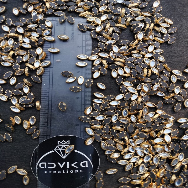 Eye Shape fitting stone transparent  small size