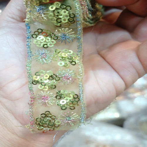 Golden sequence lace