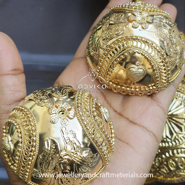 Engraved 2.5 round kaleera base 