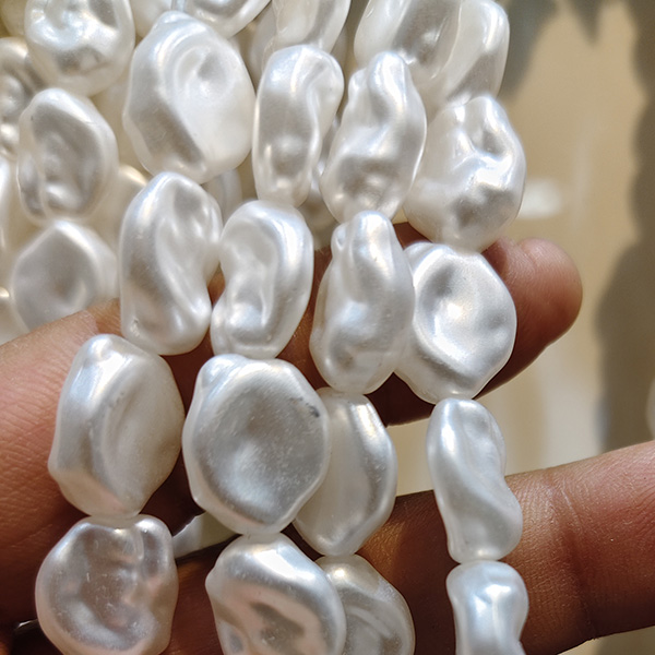 Mother of Pearl Bead 02