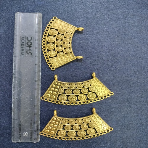 oxidised golden pendant 