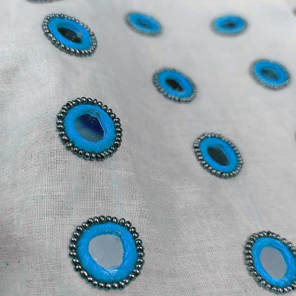 Mirror embroidered patch (0.6 inch)