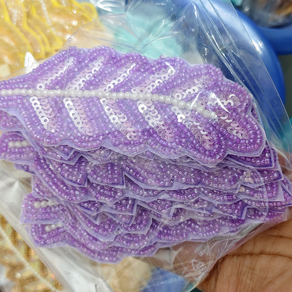 Embroidered Leaf Patch 01