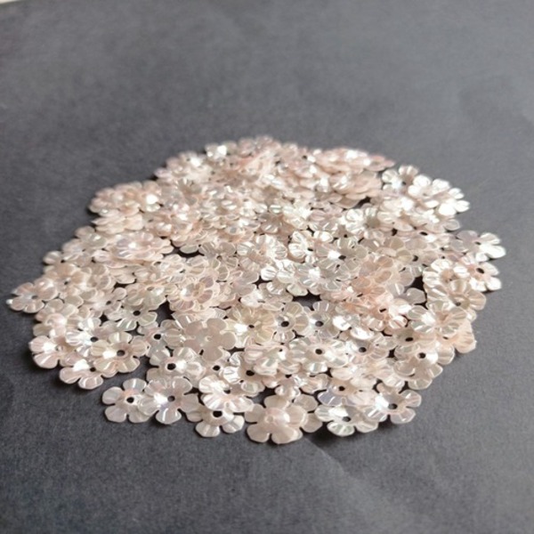 Baby Pink  5 Petal Round sequins