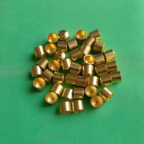 Long bead cap and hanging