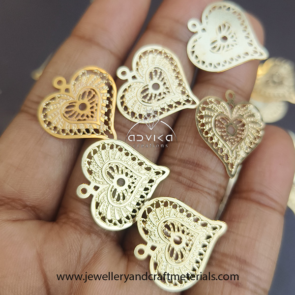 Paan leaf golden charm