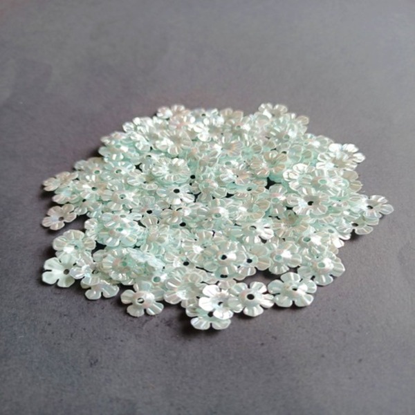 Sea green 5 Petal Round Fower Sequin