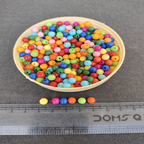 Acrylic beads small 6 mm