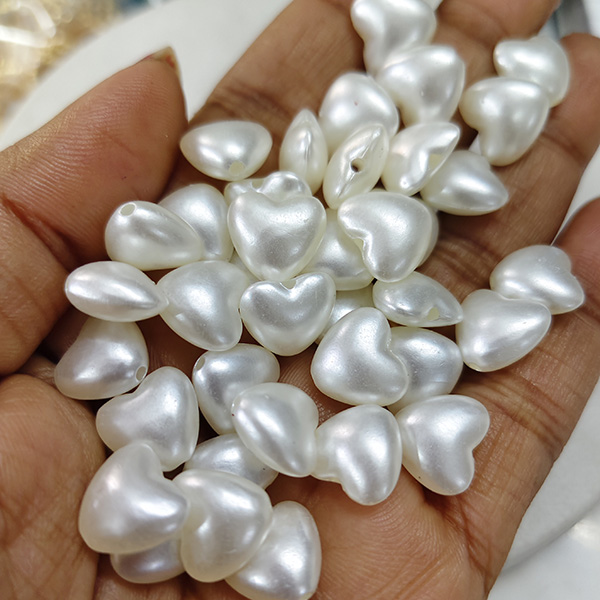 Heart shape mother pearl beads