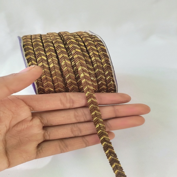 choti lace golden brown colour