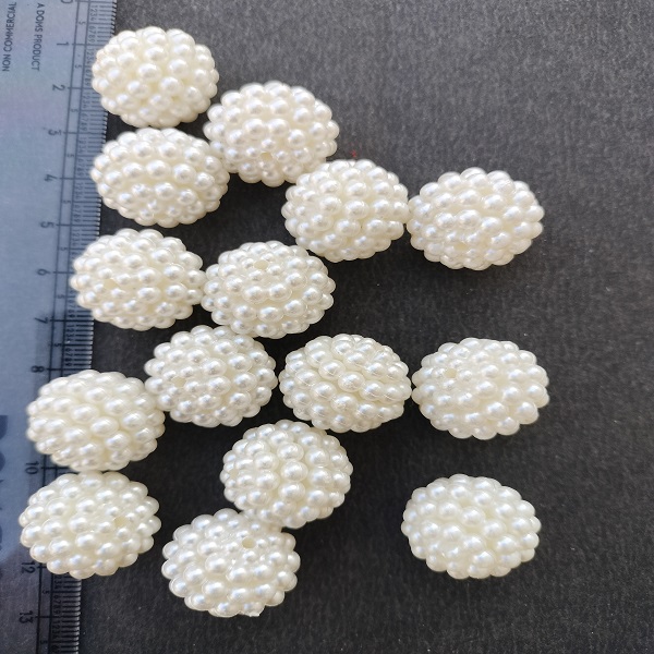 Creamy White dotted pearl Beads