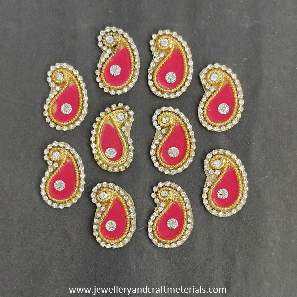 Vintage-Style Embroidered Patch