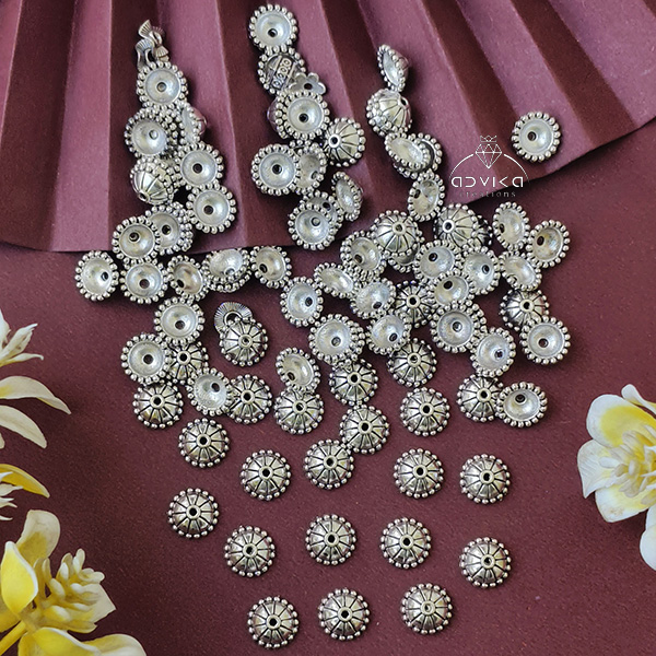 Dotted silver bead cap