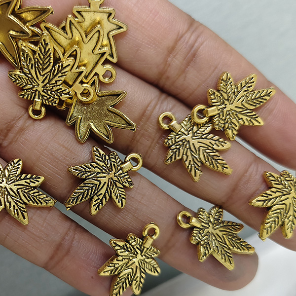 Chinar Leaf Metal Charm (small)